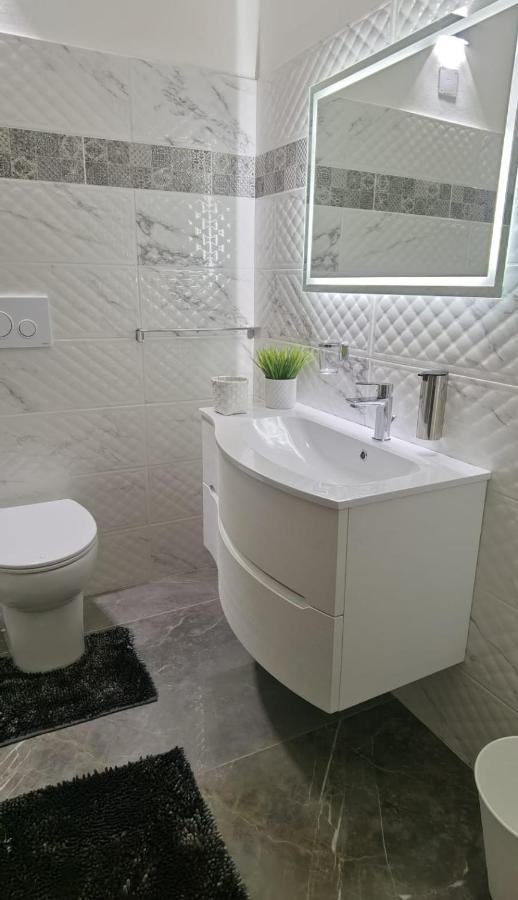 A Due Passi Dal Mare B&B Scalea Kültér fotó