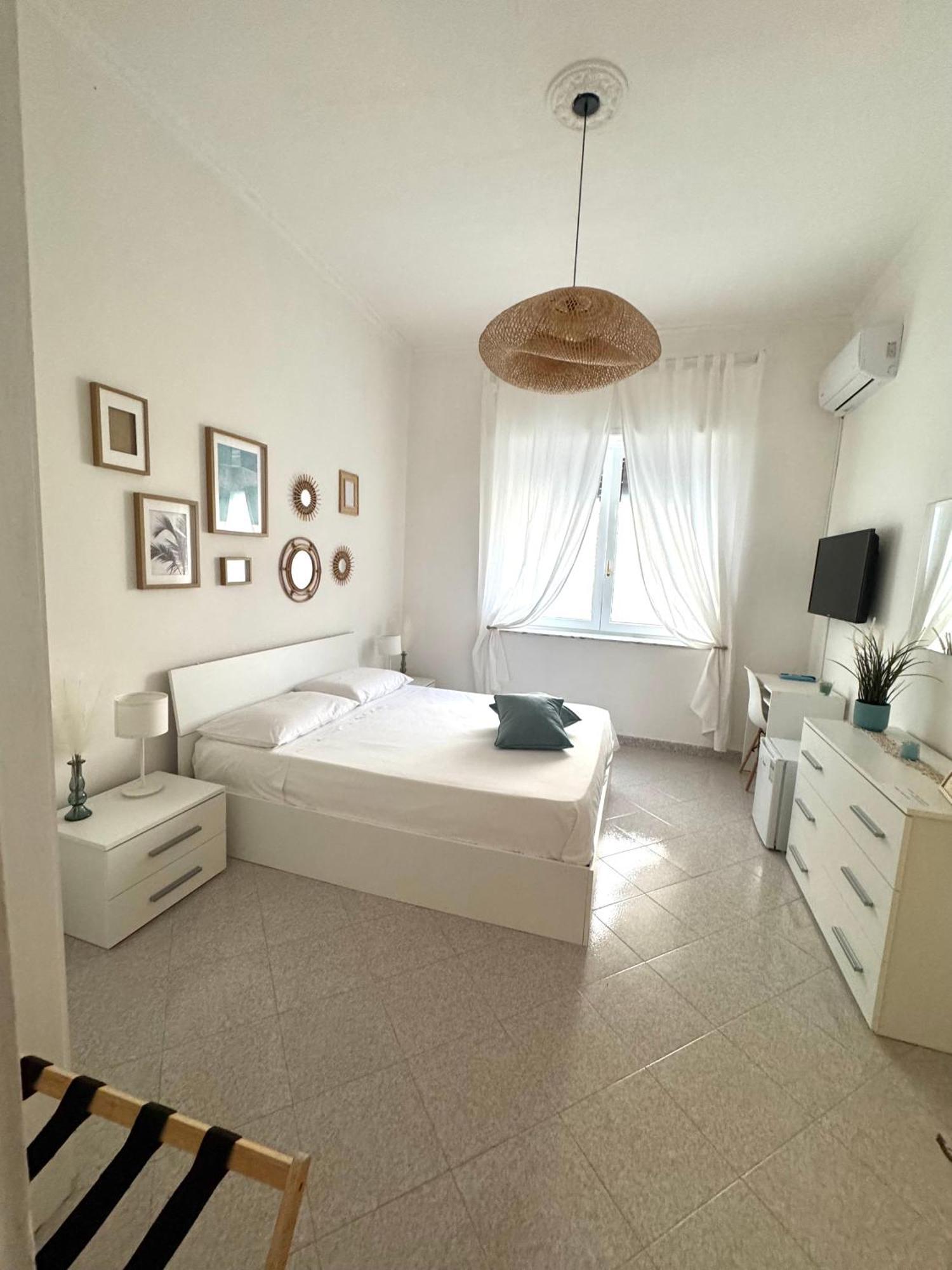 A Due Passi Dal Mare B&B Scalea Kültér fotó